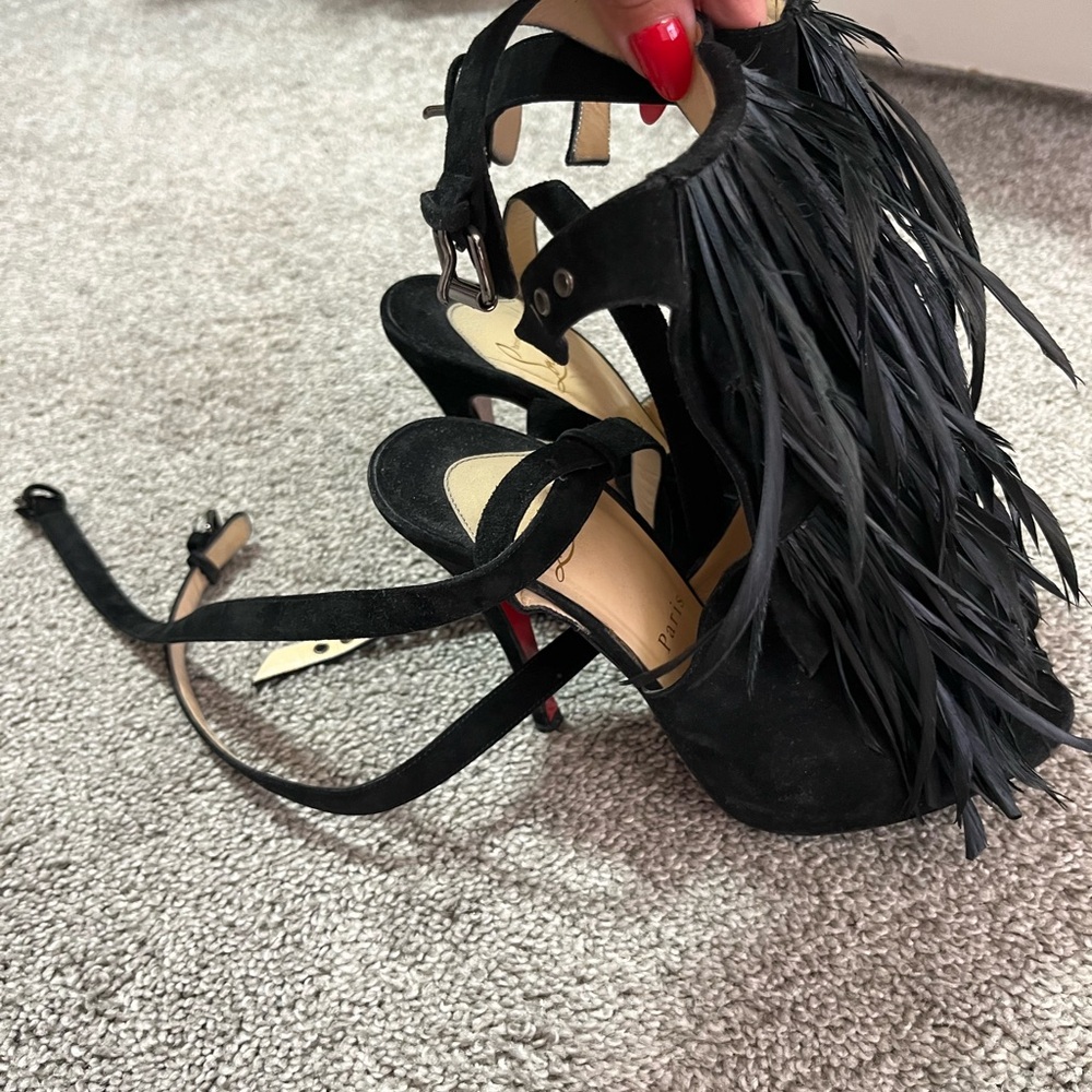 Black Feathered Women's Heels
